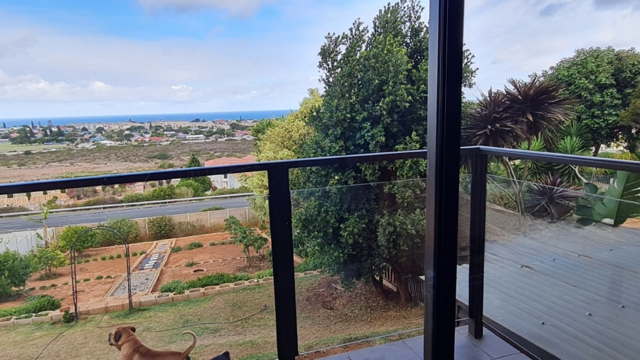 3 Bedroom Property for Sale in Hartenbos Heuwels Western Cape